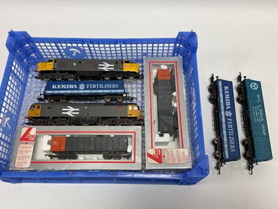 Lot 530 - Two Hornby 00 gauge diesel locomotives, a...