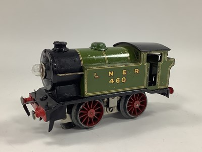 Lot 770 - A 1930's Hornby O gauge 0-4-0 No.1 LNER 460....
