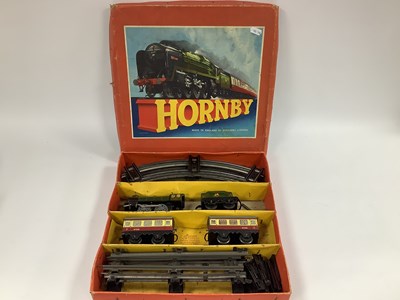 Lot 570 - A boxed Hornby O gauge clockwork Passenger...