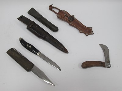Lot 1285 - Folding Hunters Knife, 21.5cm long, (damaged...