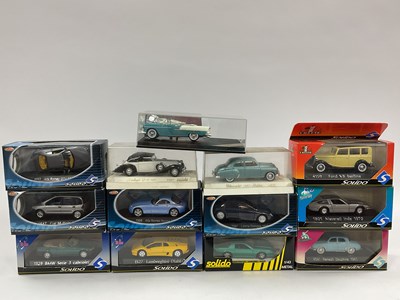 Lot 652 - Thirteen 1:43rd scale diecast model vehicles...