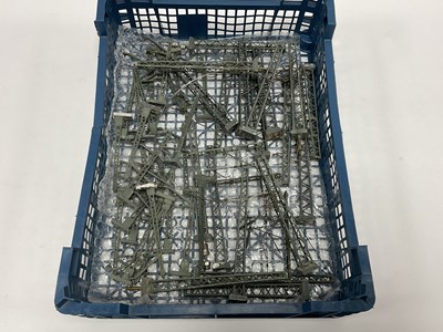Lot 509 - A collection of HO scale overhead line...