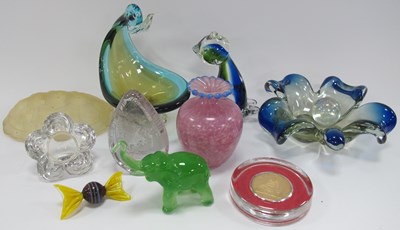 Lot 1172 - Glass ornaments and decorative items,...