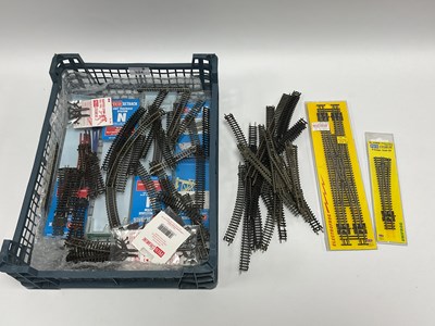 Lot 524 - A quantity of N gauge track, points and...