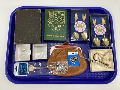 Lot 139 - A Modern 'M' Pendant, with inset highlight, on...