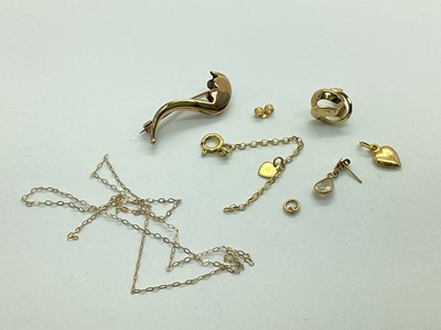 Lot 79 - A Rose Coloured Brooch Mount, (lacking centre),...