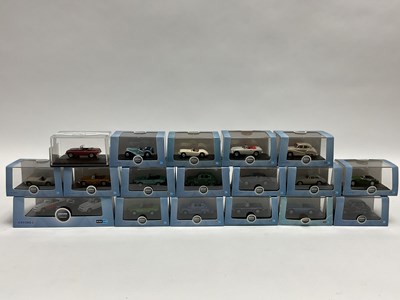 Lot 473 - Twenty 1:76th scale diecast model lineside...