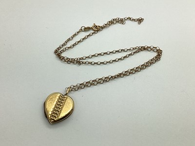 Lot 82 - A 9ct Gold Fine Belcher Link Chain, (broken)...