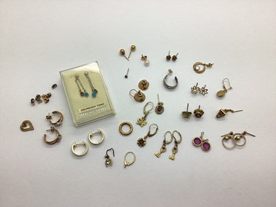 Lot 114 - A Collection of Assorted Earrings, including...
