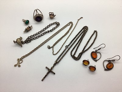 Lot 124 - Novelty Hallmarked Silver Pigeon Charm Pendant,...
