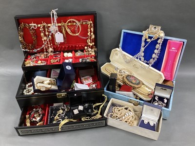 Lot 157 - A Mixed Lot of Assorted Costume Jewellery,...