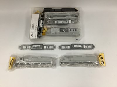 Lot 811 - Six HO scale American diesel locomotive bodies:...