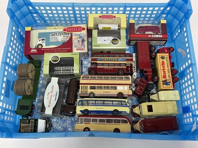 Lot 548 - Approximately seventeen 00 scale predominantly...