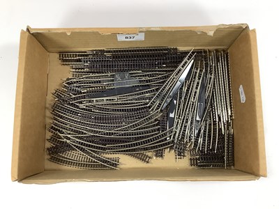 Lot 837 - A quantity of Z gauge sectional track...