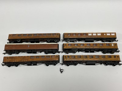 Lot 446 - Six scratch/kit-built 00 gauge LNER coaches in...