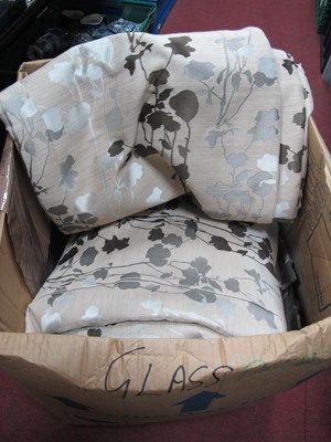 Lot 1121 - A Quantity of Curtains:- One Box.