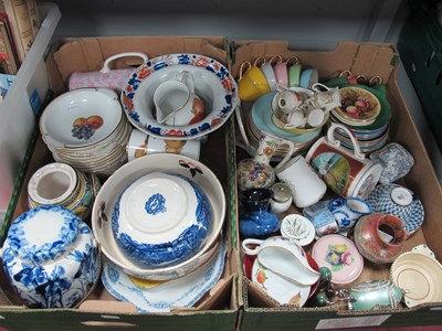Lot 1074 - Ceramics, including blue and white lidded...