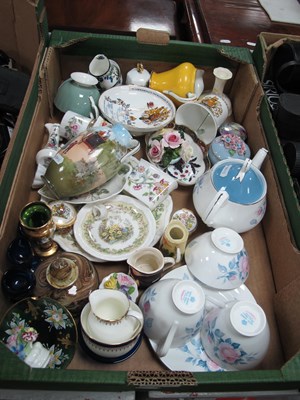 Lot 1067 - Ceramics and glassware, including Royal...