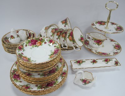 Lot 1192 - Royal Albert Old Country Roses pattern dinner...