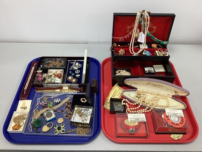 Lot 223 - A Mixed Lot of Assorted Costume Jewellery,...