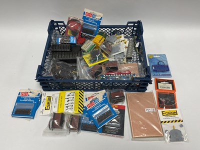 Lot 541 - A quantity of model railway electrical...