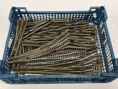 Lot 511 - Approximately sixty 00 gauge points by Peco...
