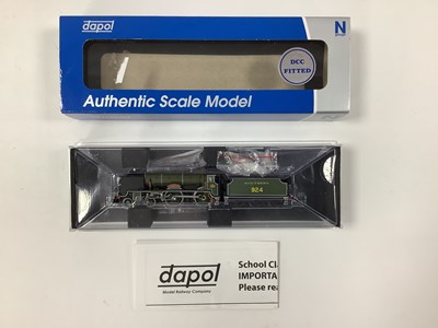 Lot 893 - A boxed Dapol N gauge Schools class 4-4-0...