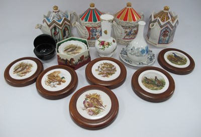 Lot 1220 - Collectables, including four Sadler porcelain...
