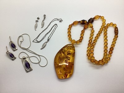 Lot 150 - Malcolm Gray 925 Purple Bead Pendant, on chain;...
