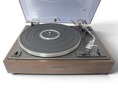 Lot 631 - Vintage Pioneer PL-120 Turntable.  (Untested).