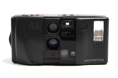 Lot 885 - Olympus AF-10 Twin 35mm Compact Film Camera...