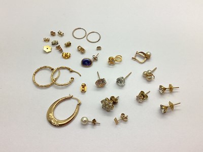 Lot 116 - A Selection of Odd Earrings and Scroll Back...