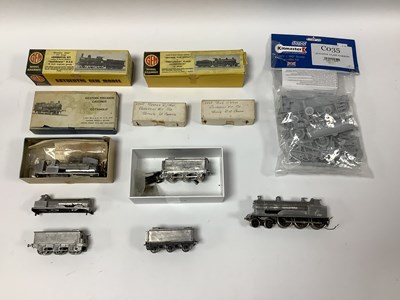 Lot 465 - A Collection of 'OO' Gauge (4mm scale)...