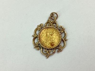 Lot 97 - George V Half Sovereign, 1911, claw set within...