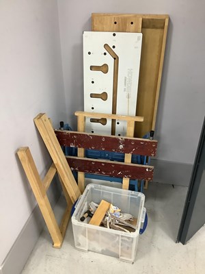 Lot 1147 - Light Wood Bench Approx 141cm wide, folding...
