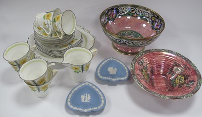 Lot 1197 - Victoria Art Deco Teaware of 20 pieces, Noel...