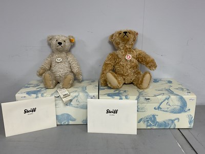 Lot 351 - Two Modern Steiff Limited Edition Growler...