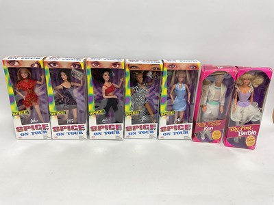 Lot 328A - A Set of Five Galoob Official Merchandise...