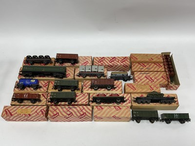 Lot 320 - Approximately twenty-five items of Liliput HO...