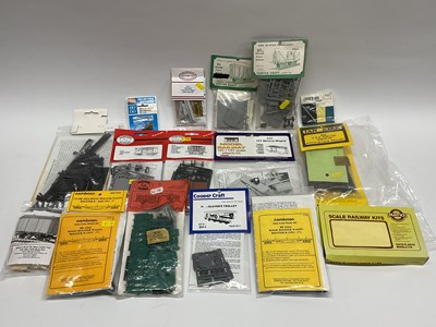 Lot 712 - Fourteen 00 gauge (4mm scale) wagon kits by...