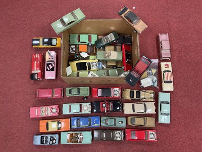 Lot 590 - Approximately Thirty Five 1:24th (?) scale...