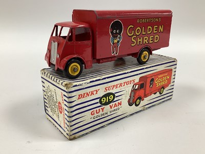 Lot 905 - Original Dinky Supertoys No 919 Guy Van -...