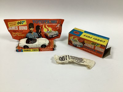 Lot 910 - Original Corgi No 336 James Bond Toyota 2000...