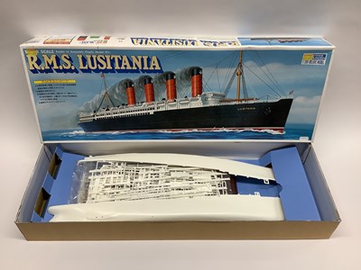 Lot 710 - A Gunze Sangyo 1:350th Scale R.M.S. Lusitania...