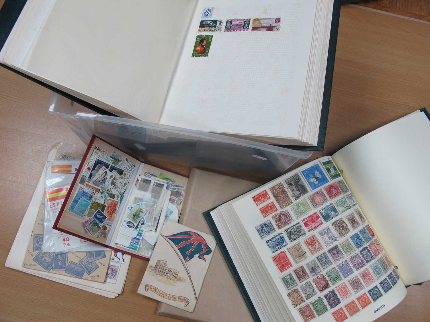 Lot 316 - Stamps; A Worldwide collection (including G.B...