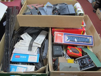 Lot 546 - Two Boxes Containing a Quantity of...