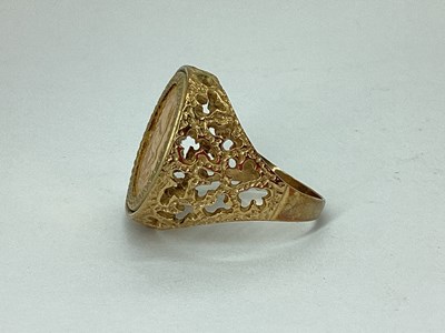 Lot 66 - A 1/10 Krugerrand Ring, 1982, loose set(?),...