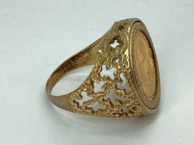 Lot 66 - A 1/10 Krugerrand Ring, 1982, loose set(?),...