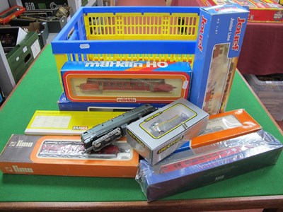 Lot 384 - Nine 'HO' Gauge Continental Outline Diesel and...