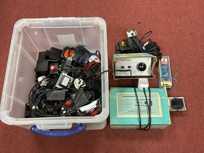 Lot 368 - A quantity of model railway control equipment...
